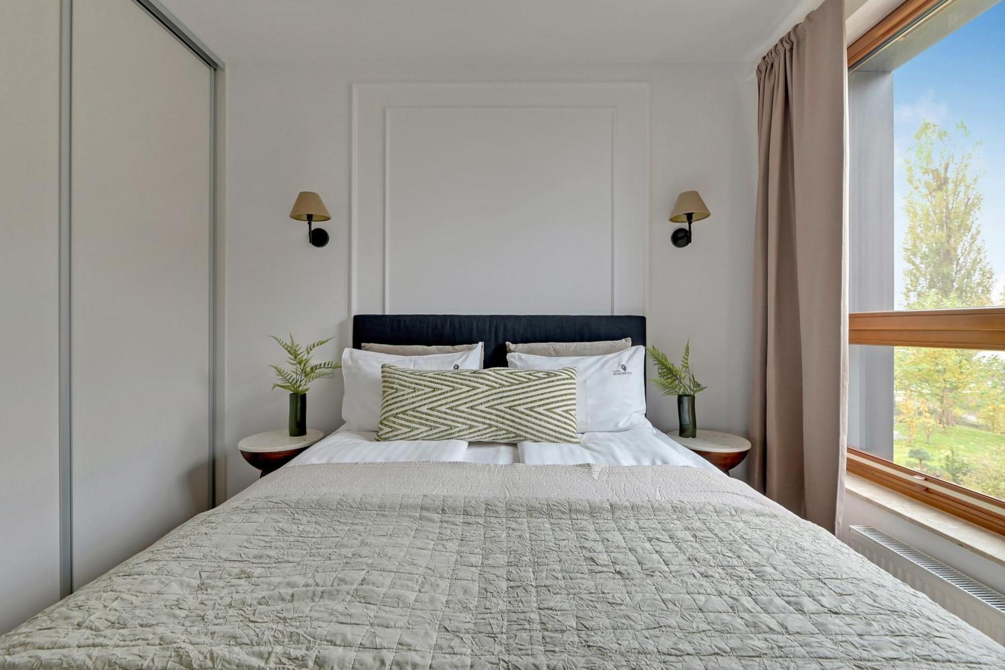 Front Park Apartments With Parking By Lion Apartments 格但斯克 外观 照片
