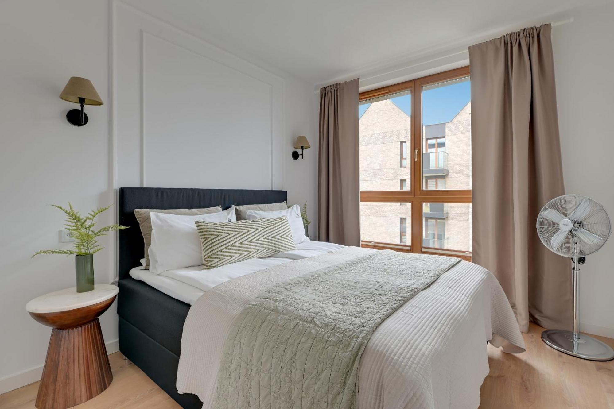 Front Park Apartments With Parking By Lion Apartments 格但斯克 外观 照片